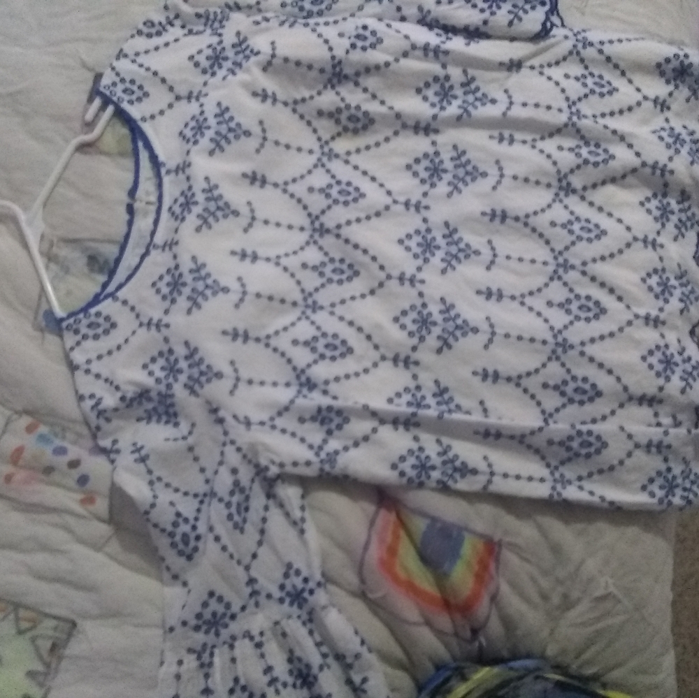 White and blue three quarter sleeve